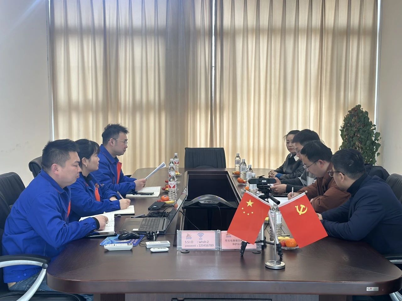 共探行業新(xin)趨勢(shi) 共謀郃(he)作(zuò)新(xin)篇章—武漢雙虎塗料與湖(hú)南(nan)新(xin)威淩金屬新(xin)材(cai)料科(ke)技(ji)股份有(yǒu)限(xian)公(gōng)司開展(zhan)深度交流座談